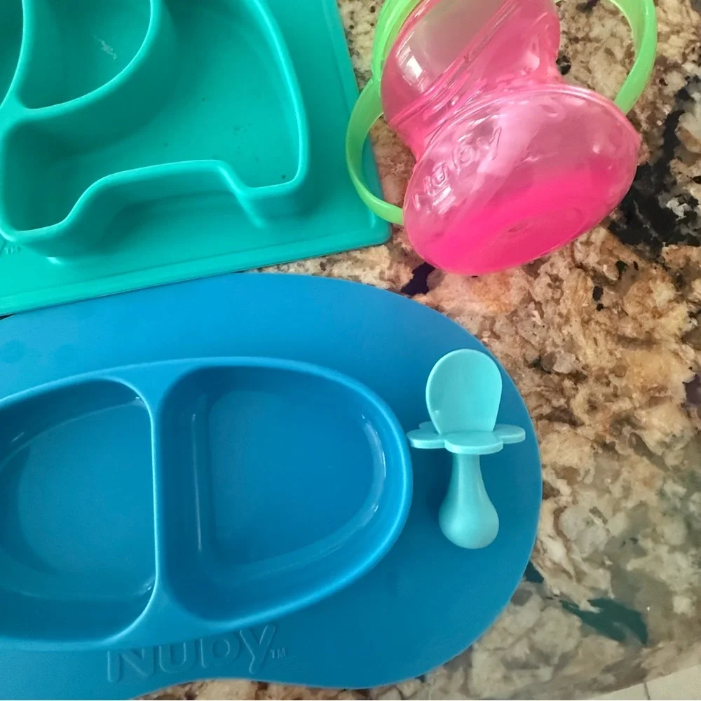 Tommee Tippee Kids Bib and Feeding Set - Green, Blue, Pink